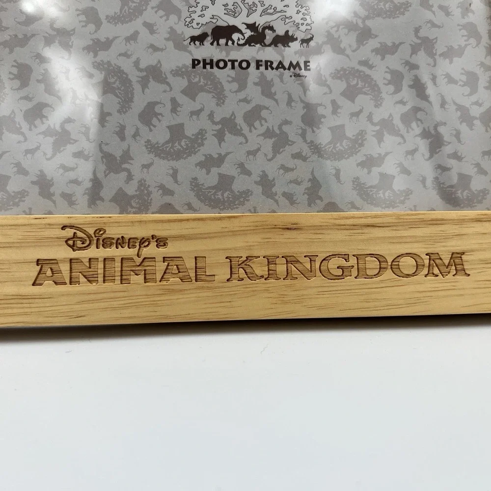 Vintage Walt Disney World Animal Kingdom 7.5